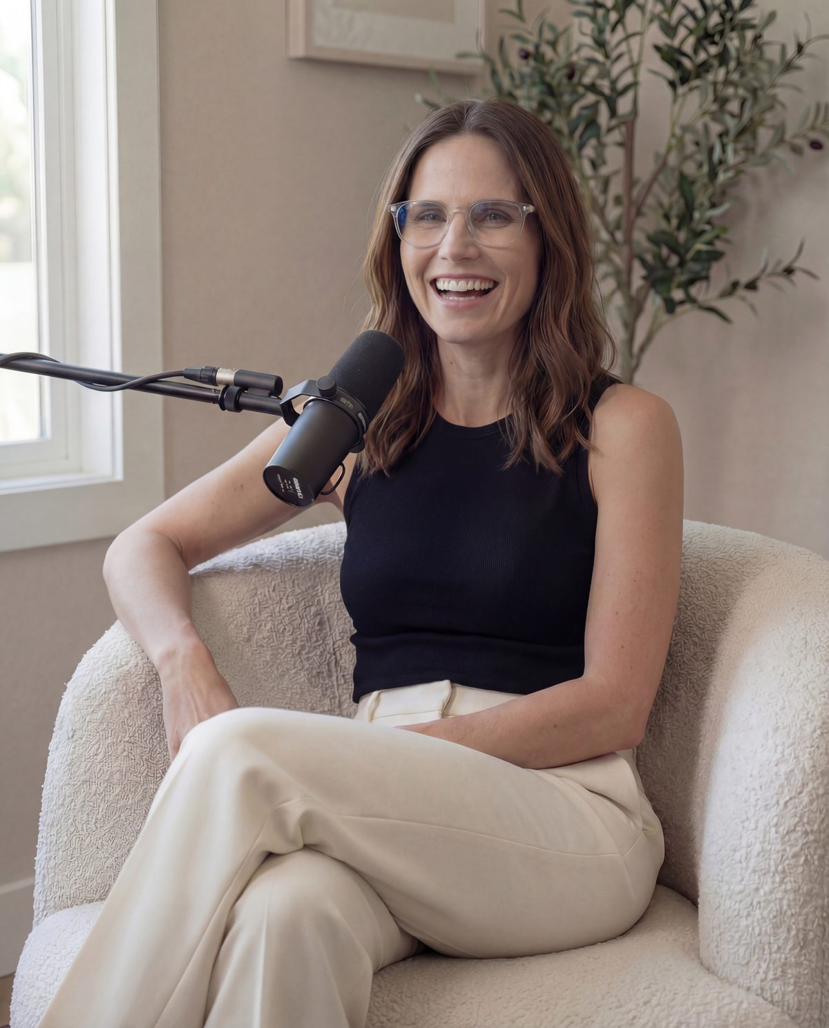 Małgorzata śmieje się z mikrofonem